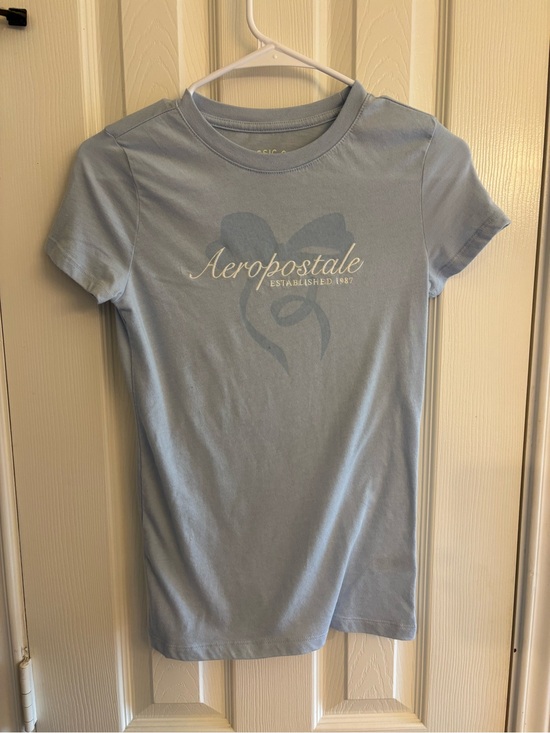 Aeropostale Tops - Aeropostale Classic Crew Light Blue Logo T-Shirt Women’s Small
